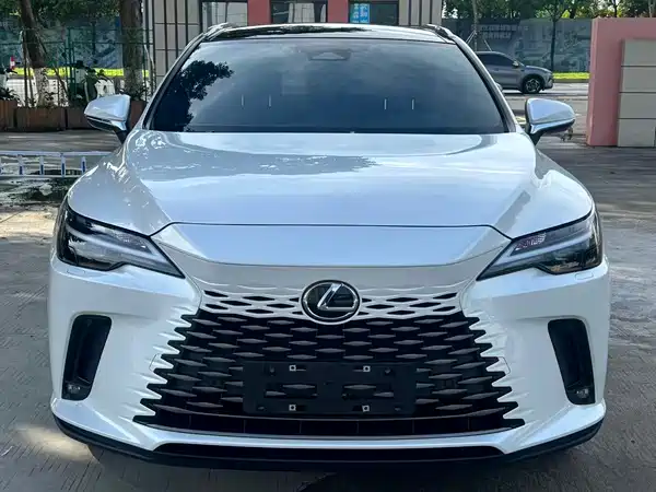 Lexus RX 2023