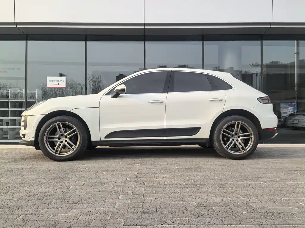 Porsche Macan 2019 — фото 5