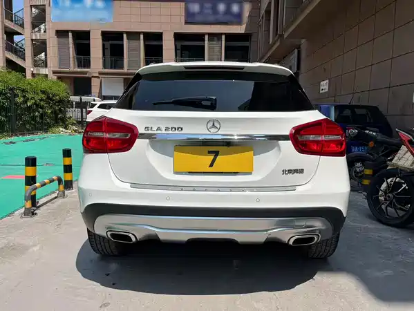 Mercedes-Benz GLA 2015