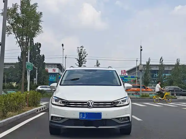Volkswagen Touran 2021
