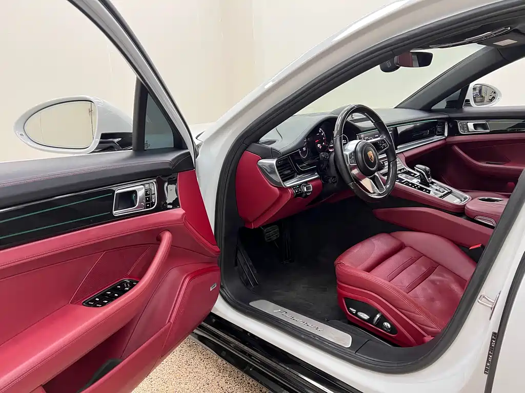Porsche Panamera 2017 — фото 16