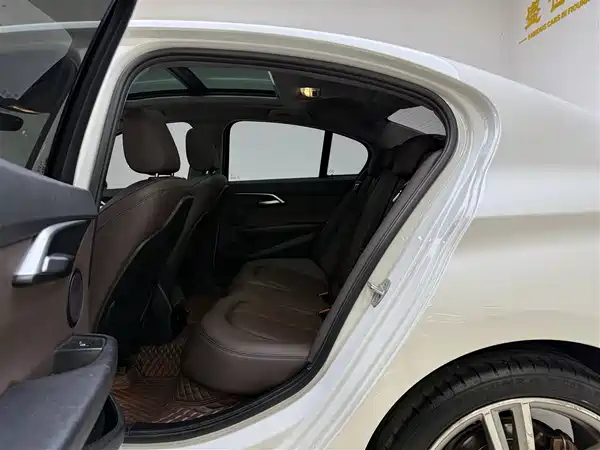 BMW 1 Series 2019