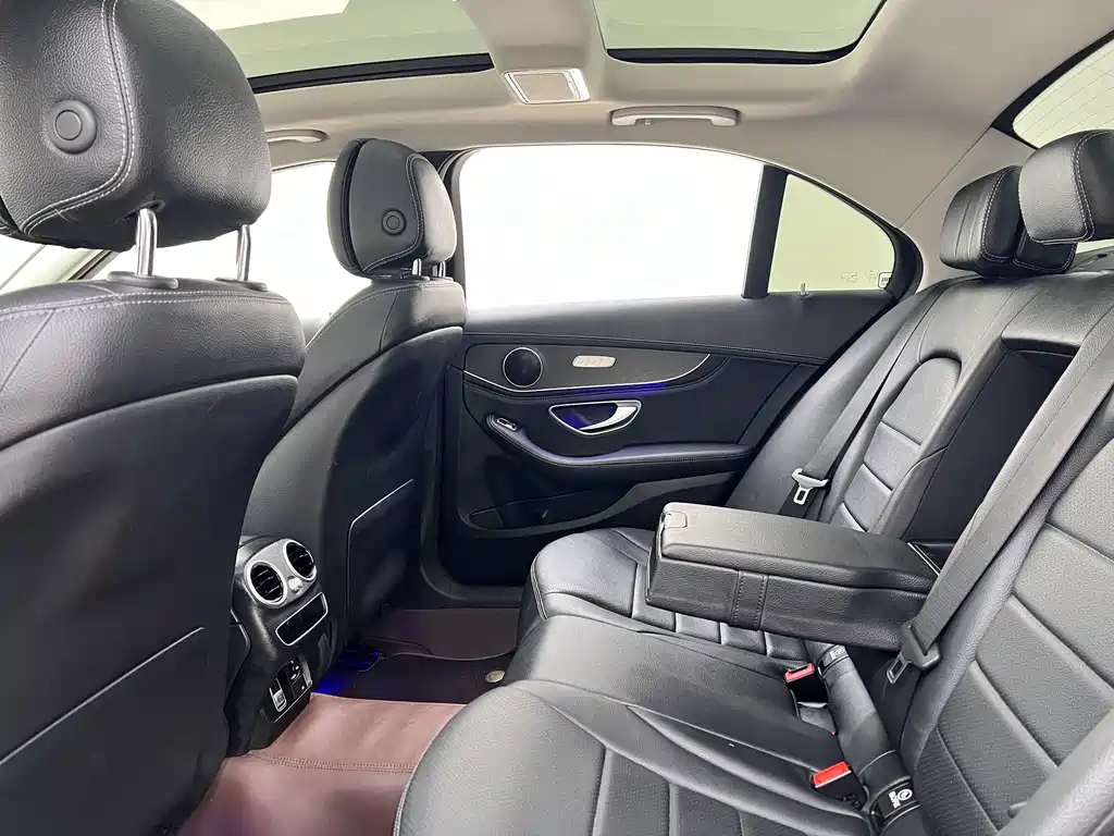 Mercedes-Benz C-Class 2021 — фото 10