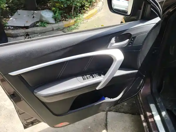 Geely Emgrand 2017