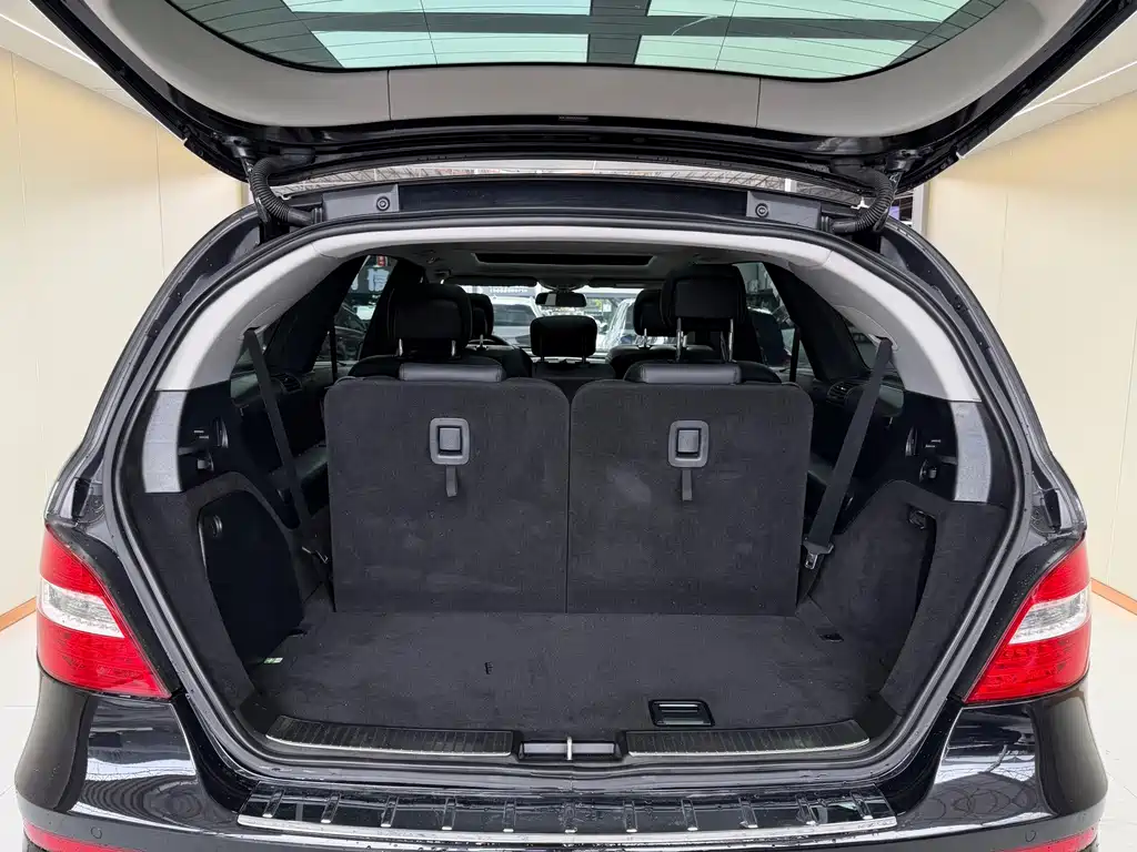 Mercedes-Benz R-Class 2016 — фото 22