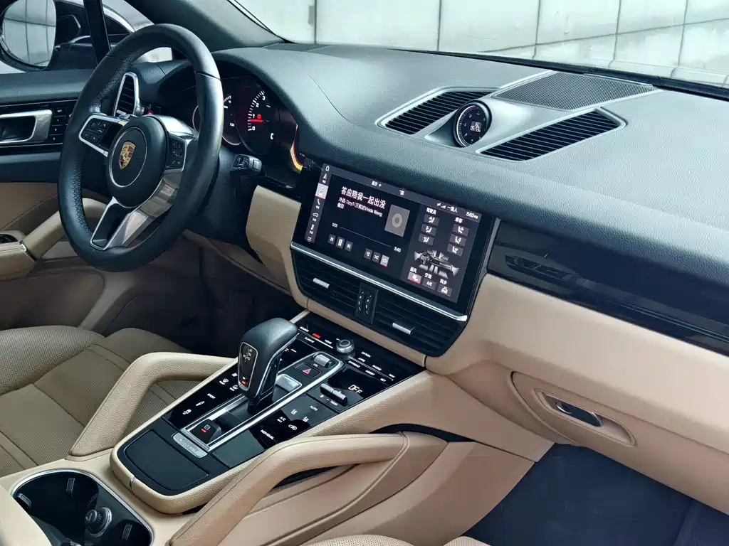 Porsche Cayenne 2018 — фото 15