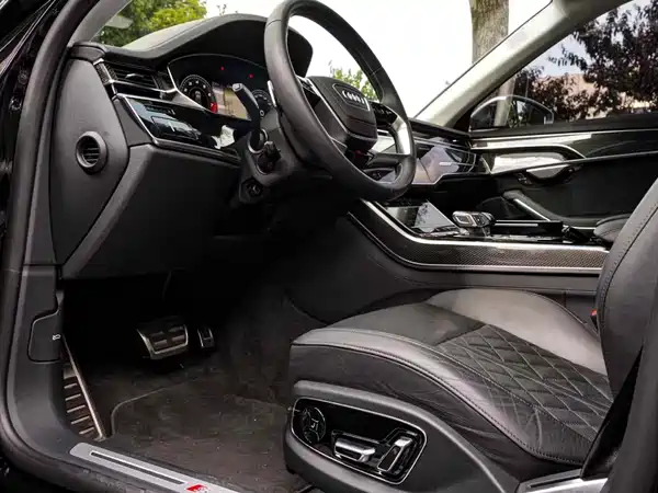 Audi S8 2021