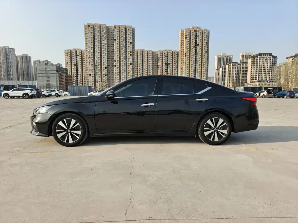 Nissan Teana 2021 — фото 10
