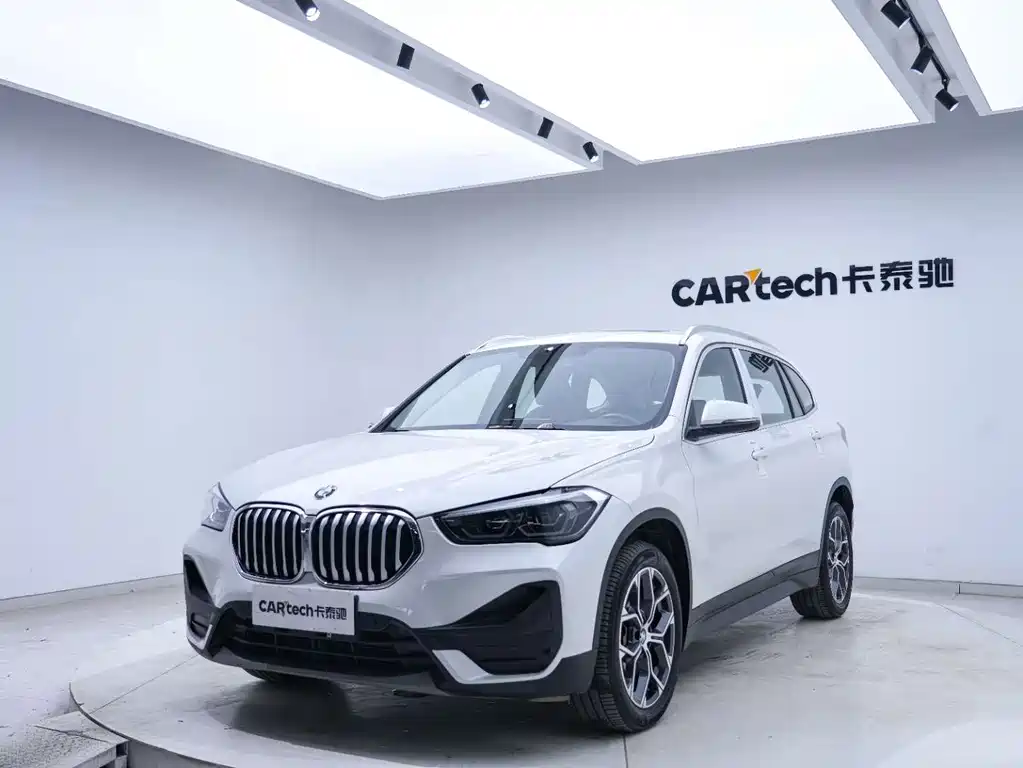 BMW X1 2022 — фото 11