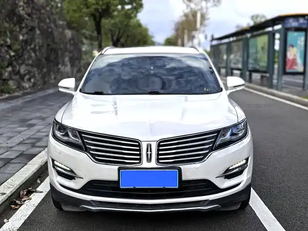 Lincoln MKC 2018