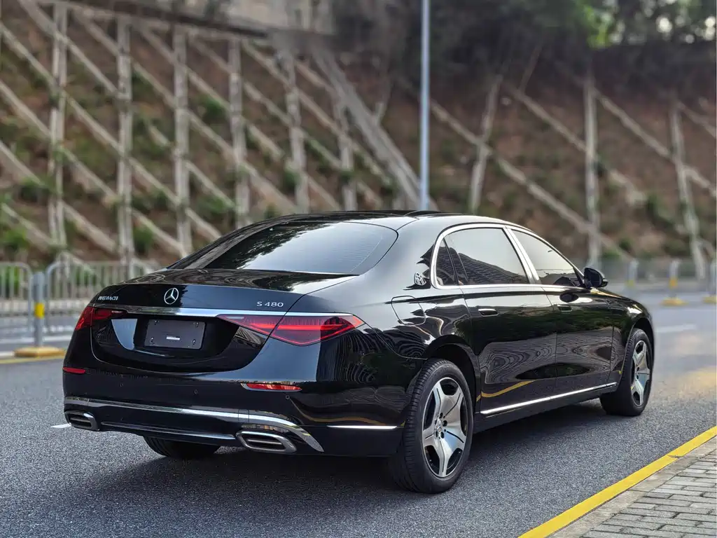 Mercedes-Benz Maybach S-Class 2025