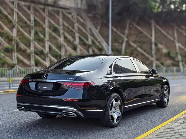 Mercedes-Benz Maybach S-Class 2025