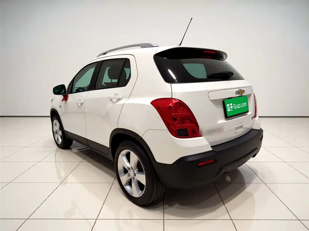 Chevrolet Trax 2015 — фото 4
