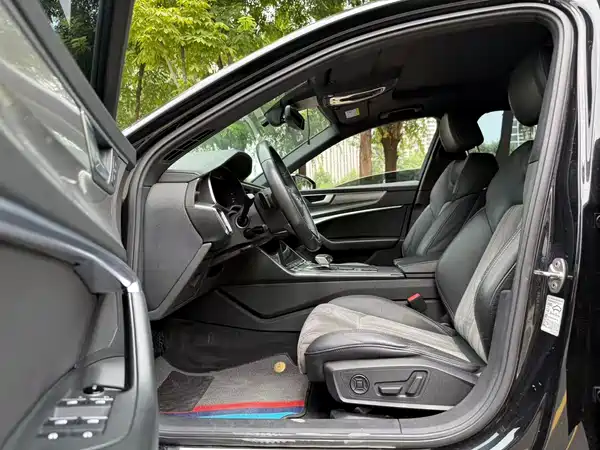 Audi A6L New Energy 2021