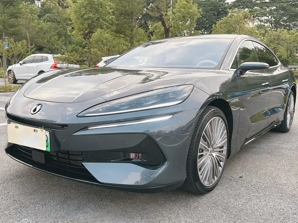 Denza Z9 2024