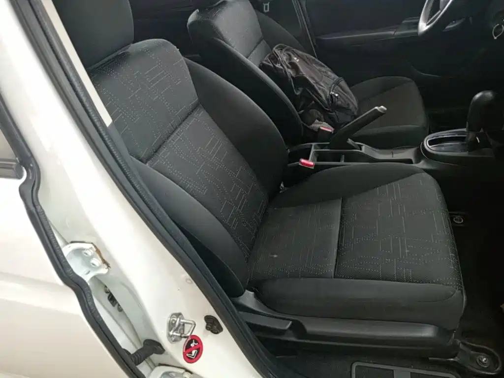 Honda Fit 2015 — фото 25