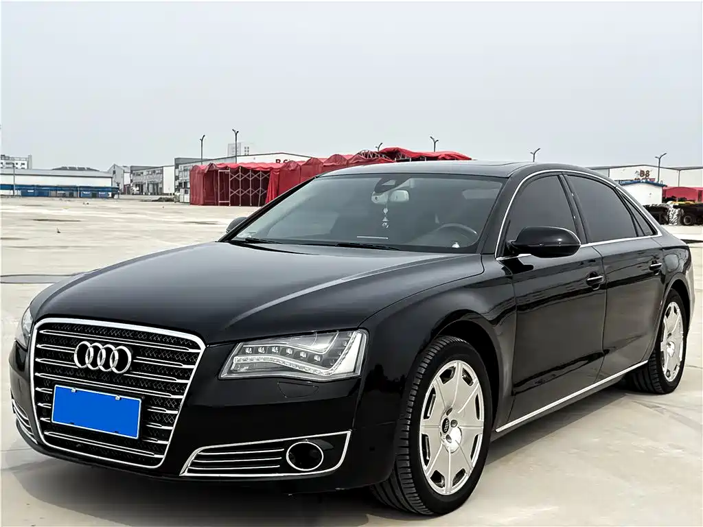 Audi A8 2013 — фото 14