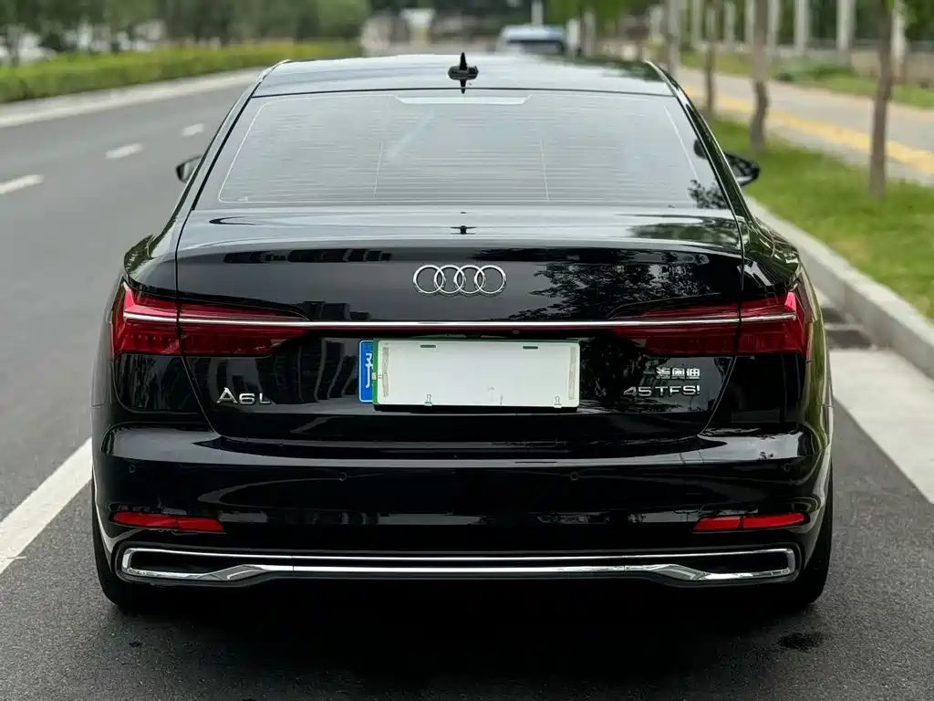 Audi A6L 2023