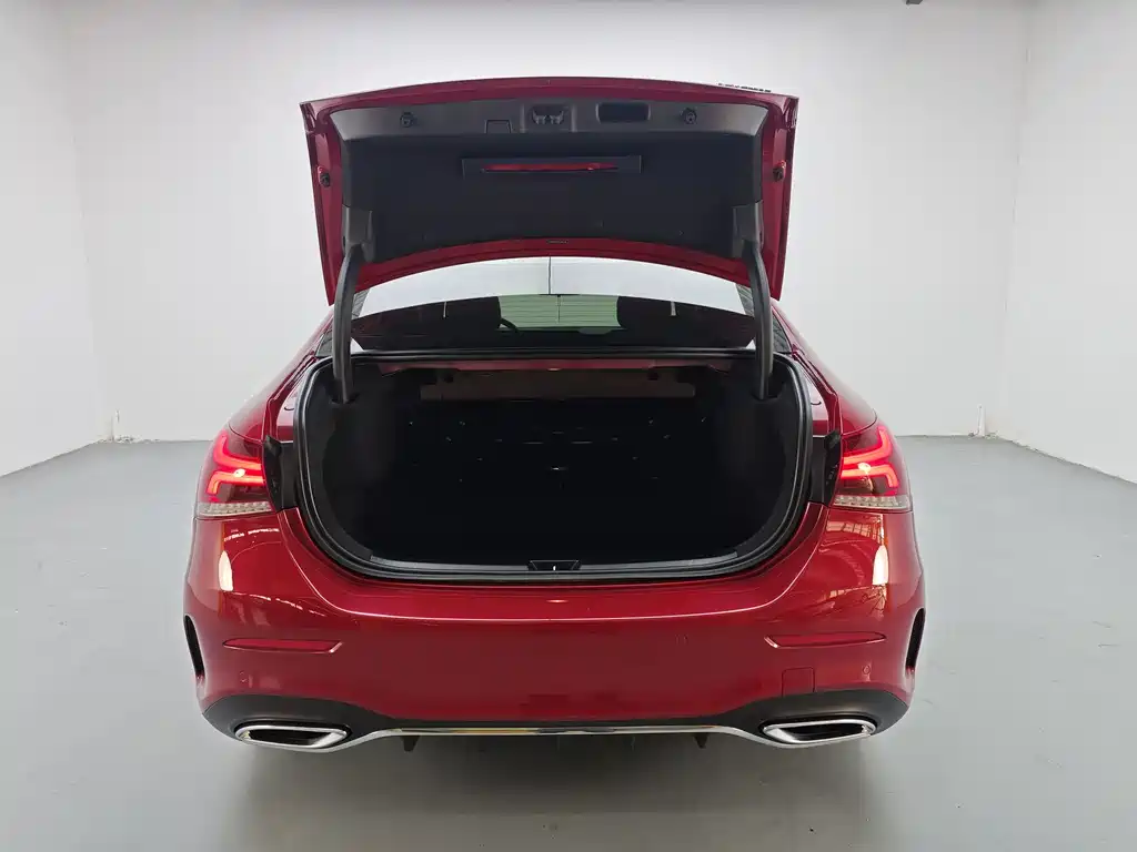 Mercedes-Benz A-Class 2023 — фото 19