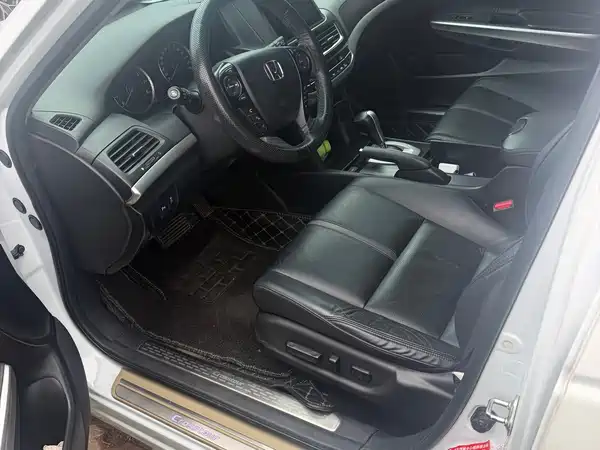 Honda Crosstour 2014