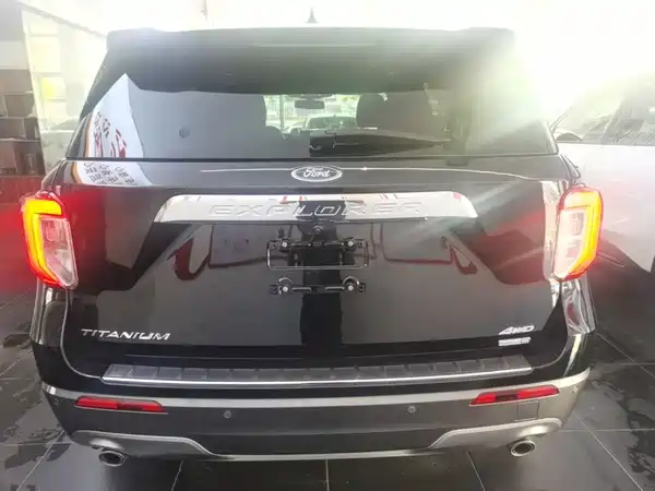 Ford Explorer 2021