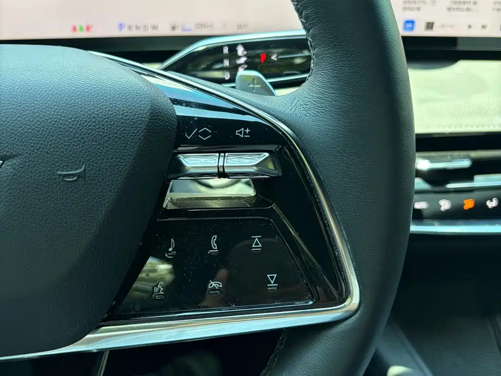 Cadillac CT6 2024 — фото 11