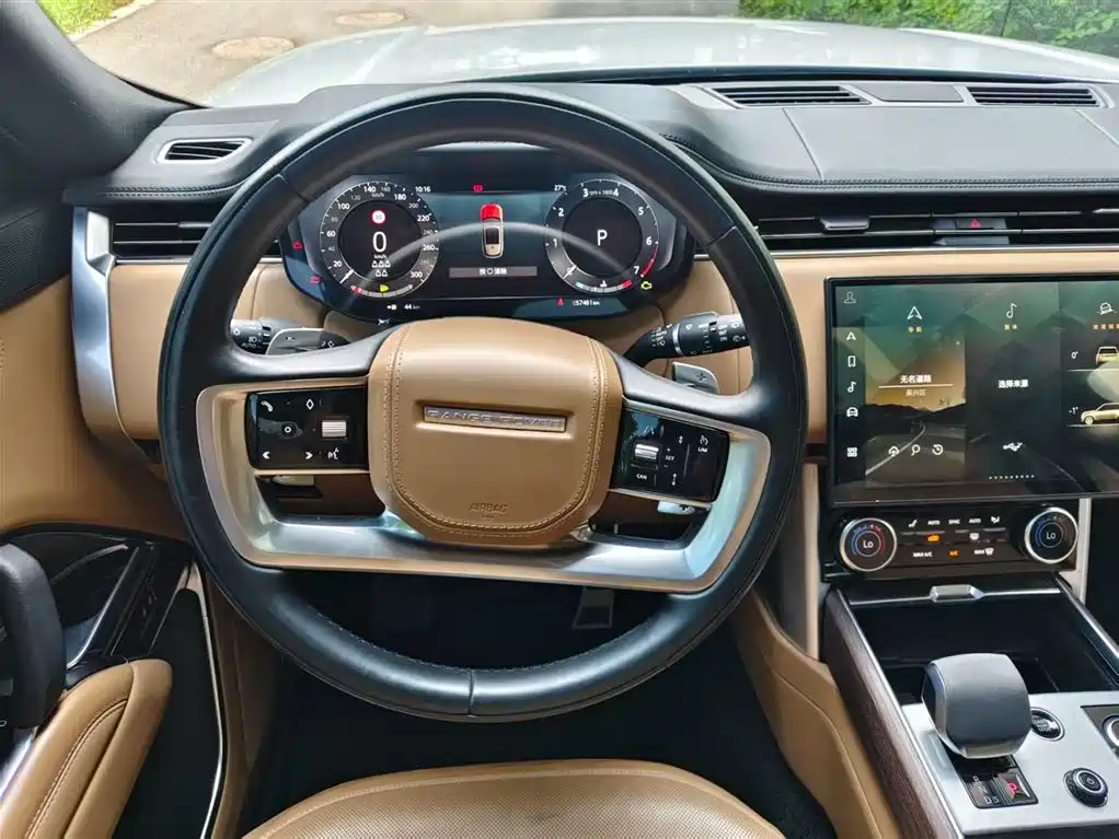 Land Rover Range Rover 2023 — фото 12