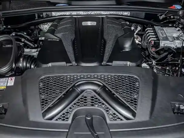 Porsche Macan 2021 — фото 16
