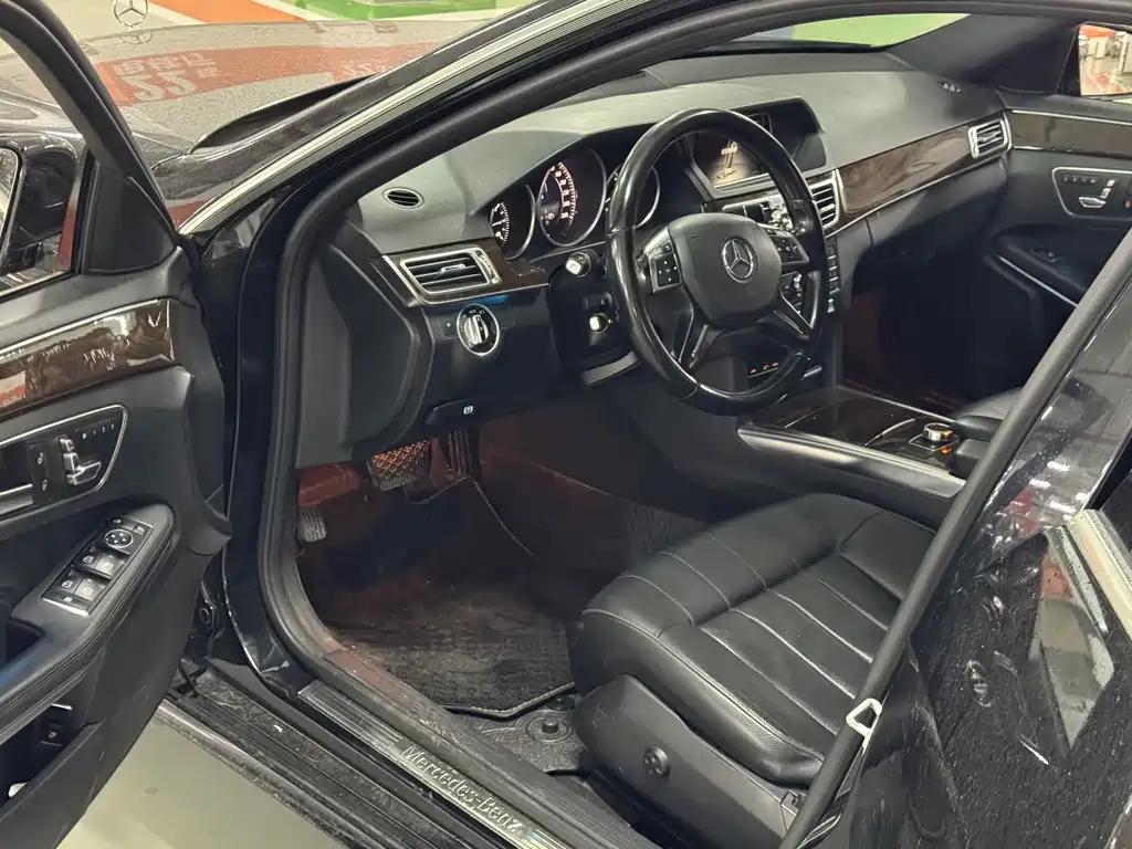 Mercedes-Benz E-Class 2015 — фото 7