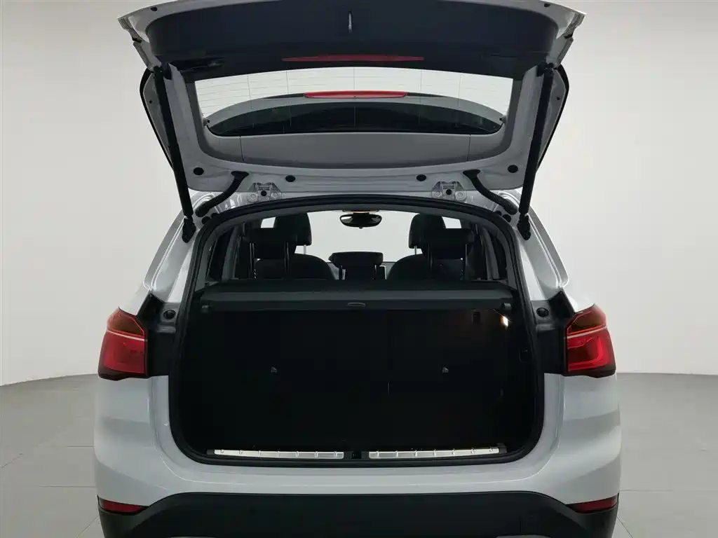 BMW X1 2017 — фото 16