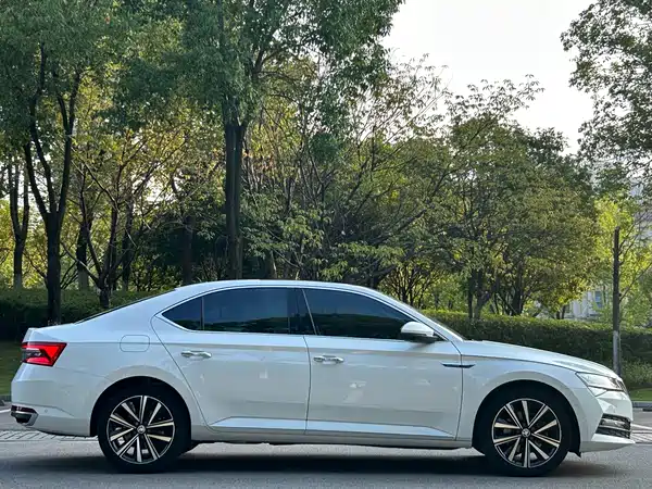 Skoda Superb 2022