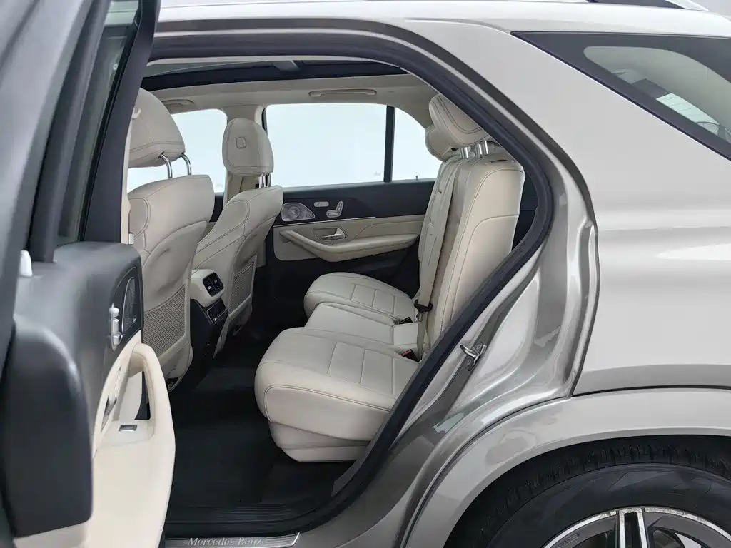 Mercedes-Benz GLE 2019 — фото 15