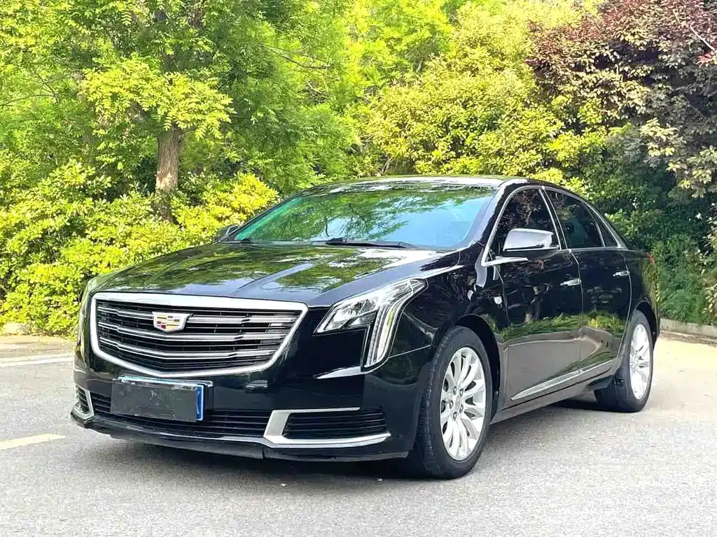 Cadillac XTS 2018 — фото 1