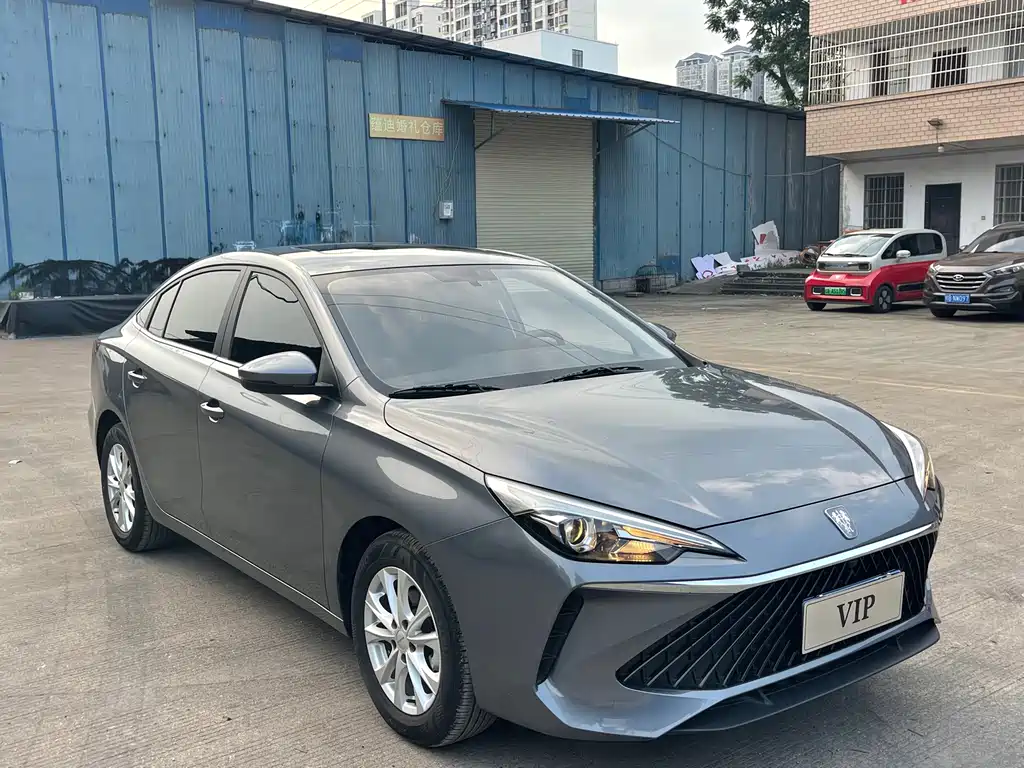 Roewe i5 2025