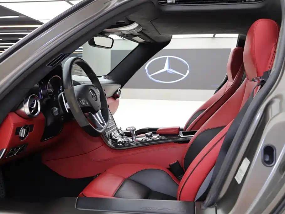Mercedes-Benz SLS AMG 2012 — фото 4