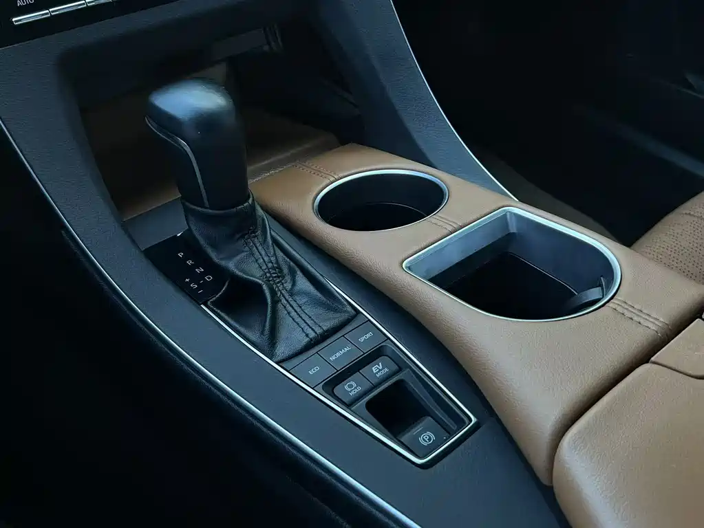 Toyota Avalon 2021 — фото 15