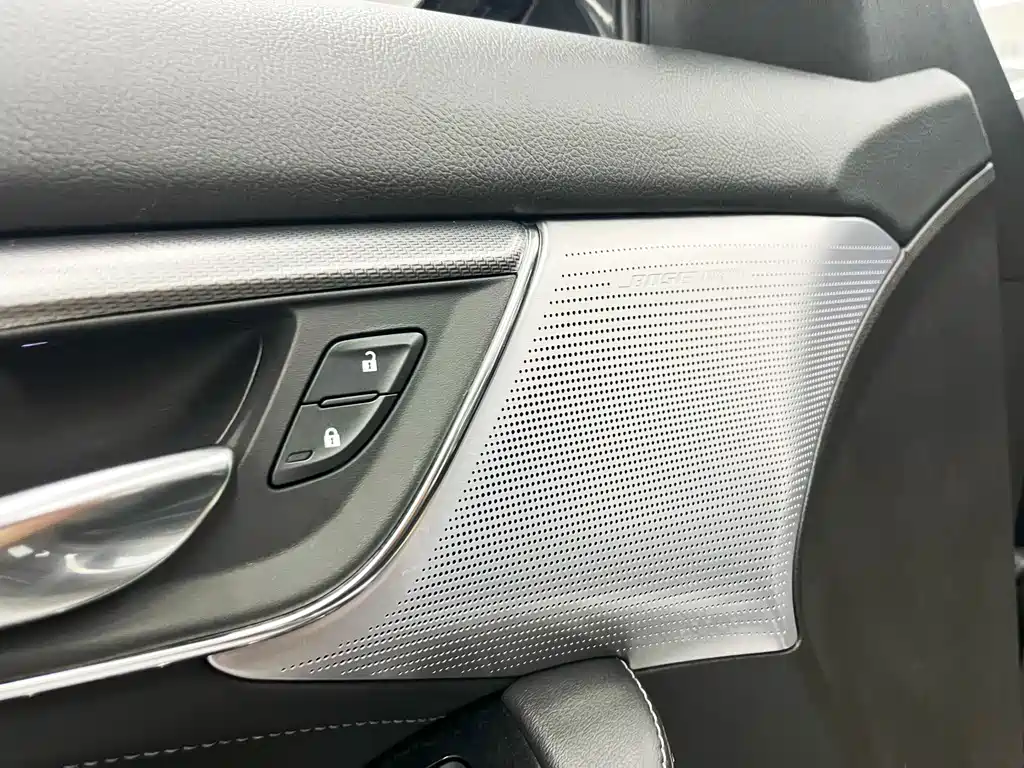 Cadillac CT5 2022 — фото 16