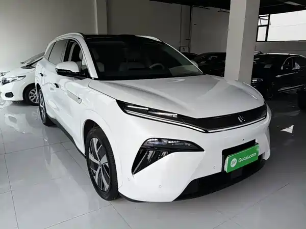 BYD Tang L 2026