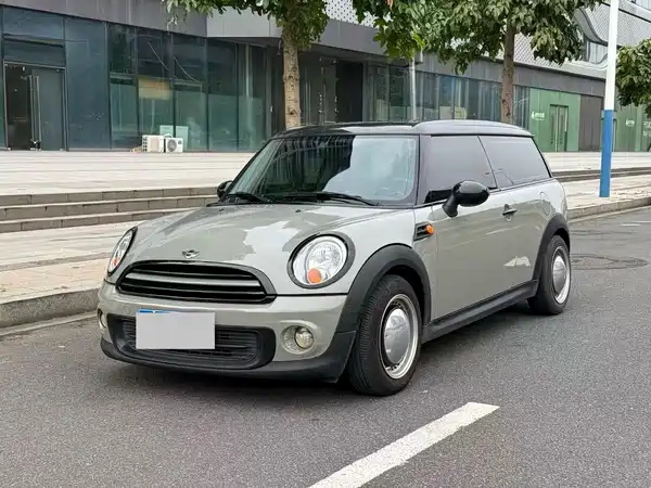 MINI Clubman 2013