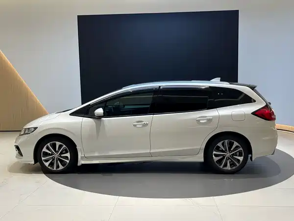 Honda Jade 2018