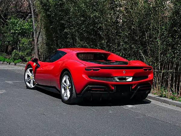 Ferrari 296 2024