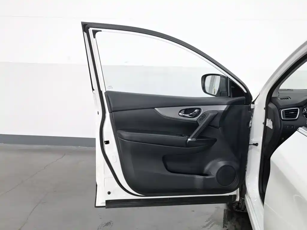 Nissan Qashqai 2023 — фото 8