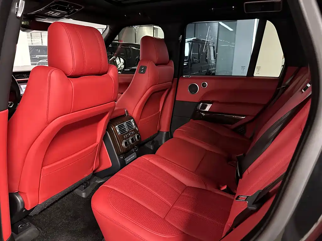 Land Rover Range Rover 2018 — фото 21