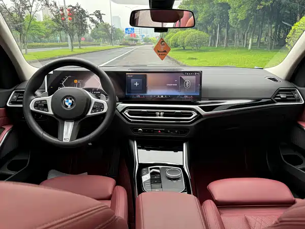 BMW 3 Series 2024