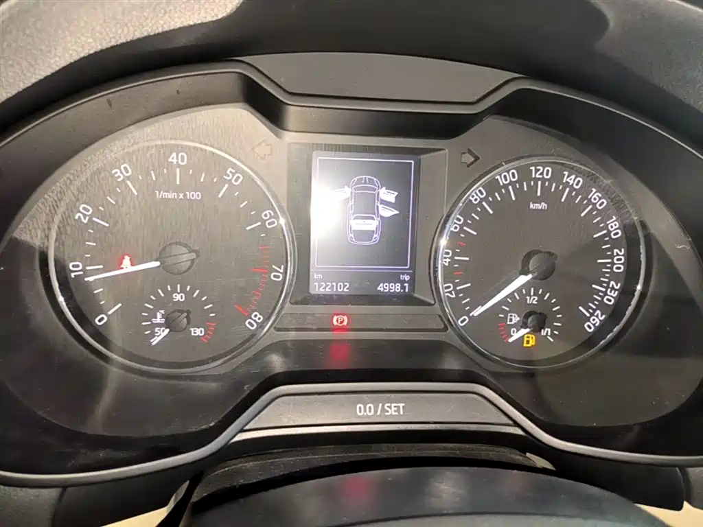 Skoda Octavia 2015 — фото 12