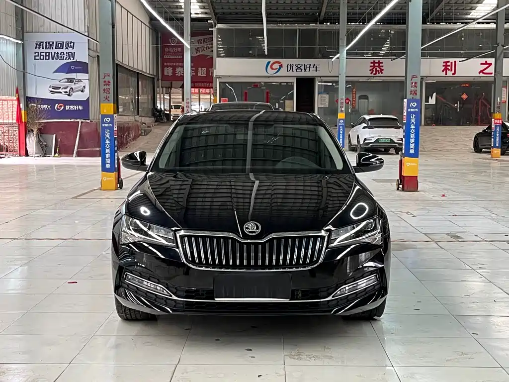 Skoda Superb 2024 — фото 2