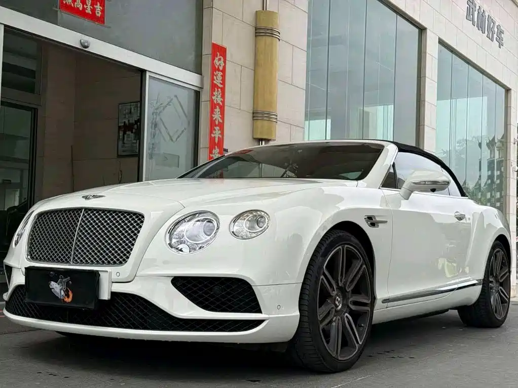 Bentley Continental 2019 — фото 1