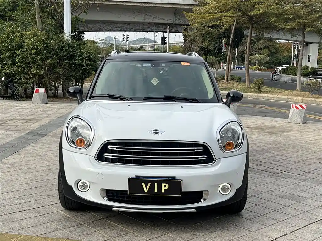MINI Countryman 2016