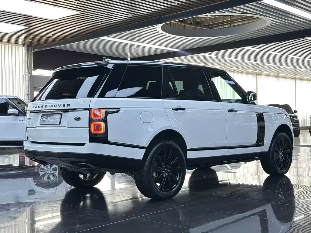 Land Rover Range Rover 2018 — фото 16