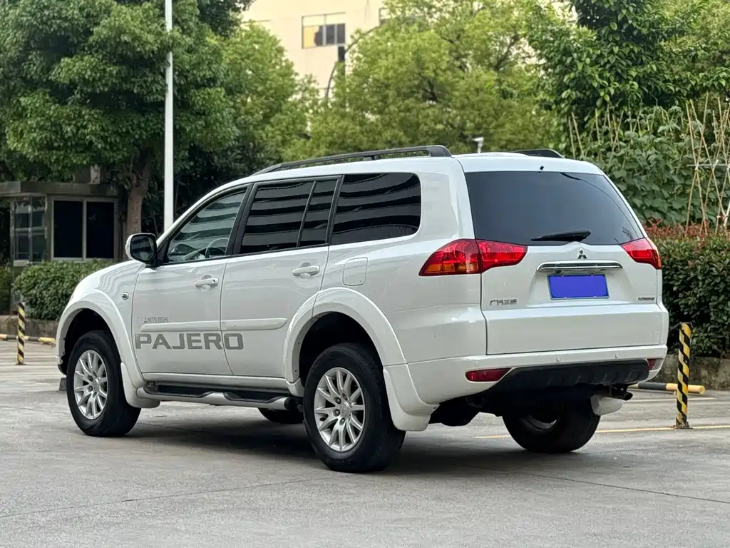 Mitsubishi Pajero Jinchang 2016 — фото 15